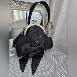 Timeless Elegance: Vintage BIJOUX TERNER Clutch Purse